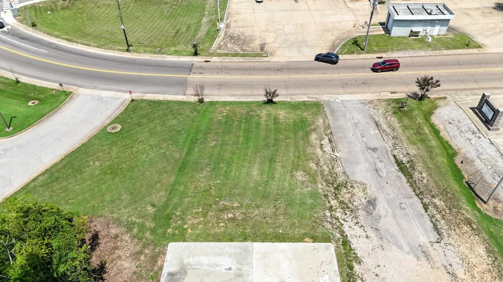 665 WATER ST Savannah, TN 38372