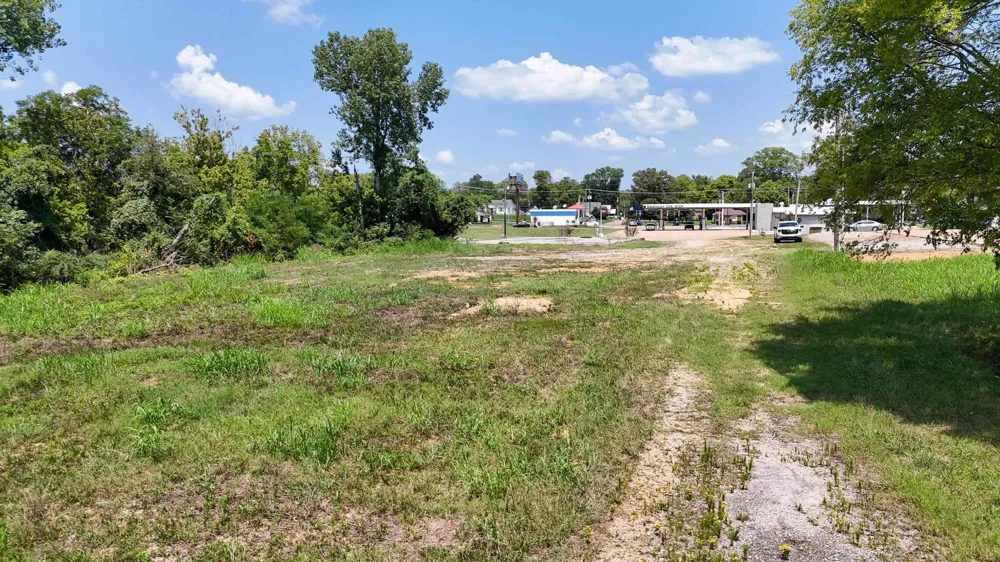 665 WATER ST Savannah, TN 38372