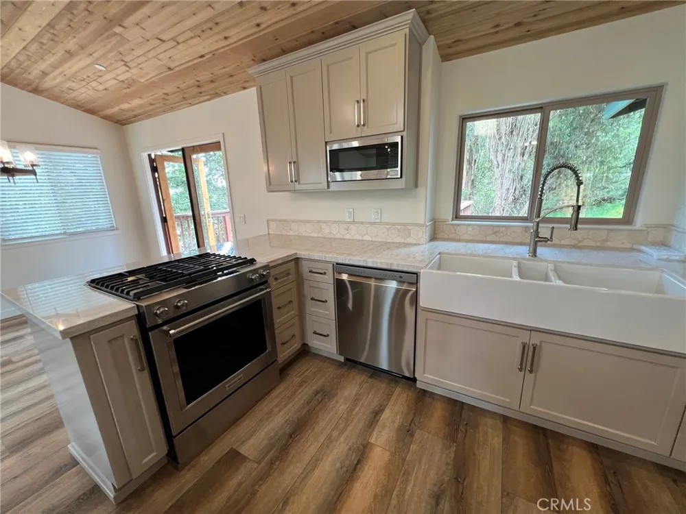 1980 Spencer Cambria, CA 93428