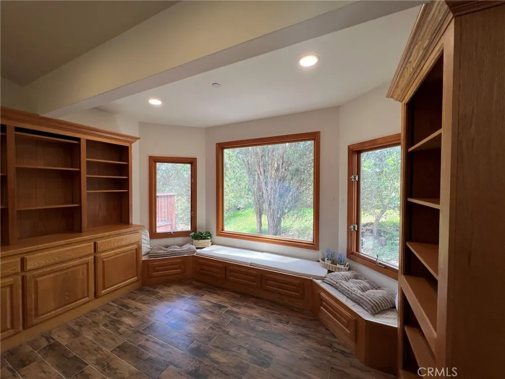 1980 Spencer Cambria, CA 93428