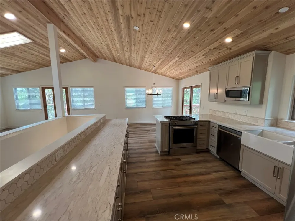 1980 Spencer Cambria, CA 93428