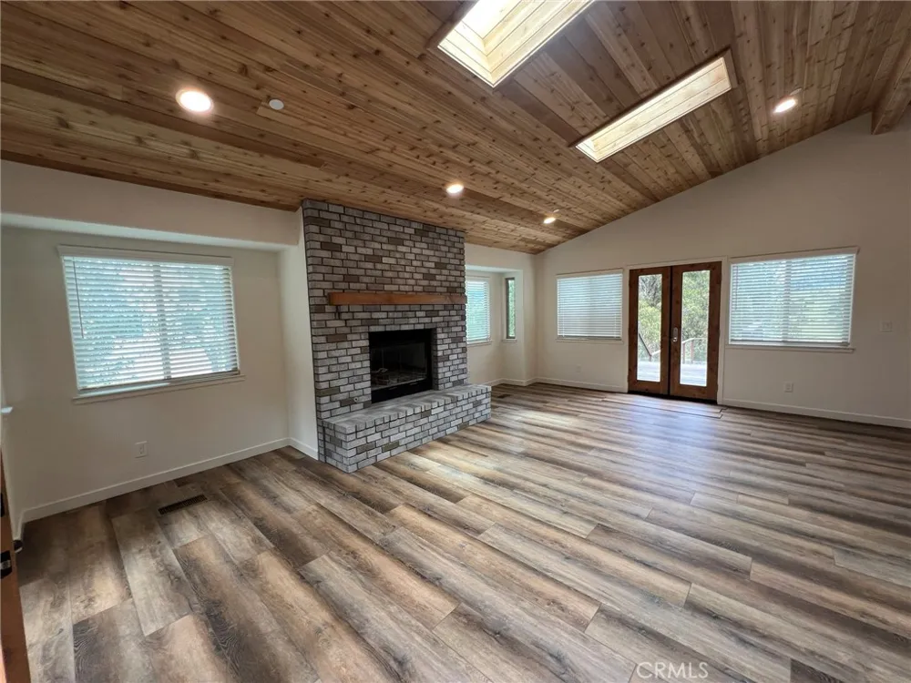 1980 Spencer Cambria, CA 93428