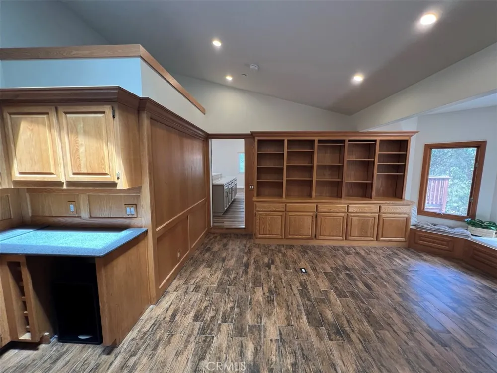 1980 Spencer Cambria, CA 93428