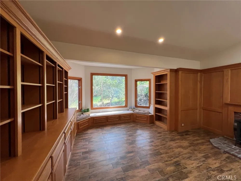1980 Spencer Cambria, CA 93428