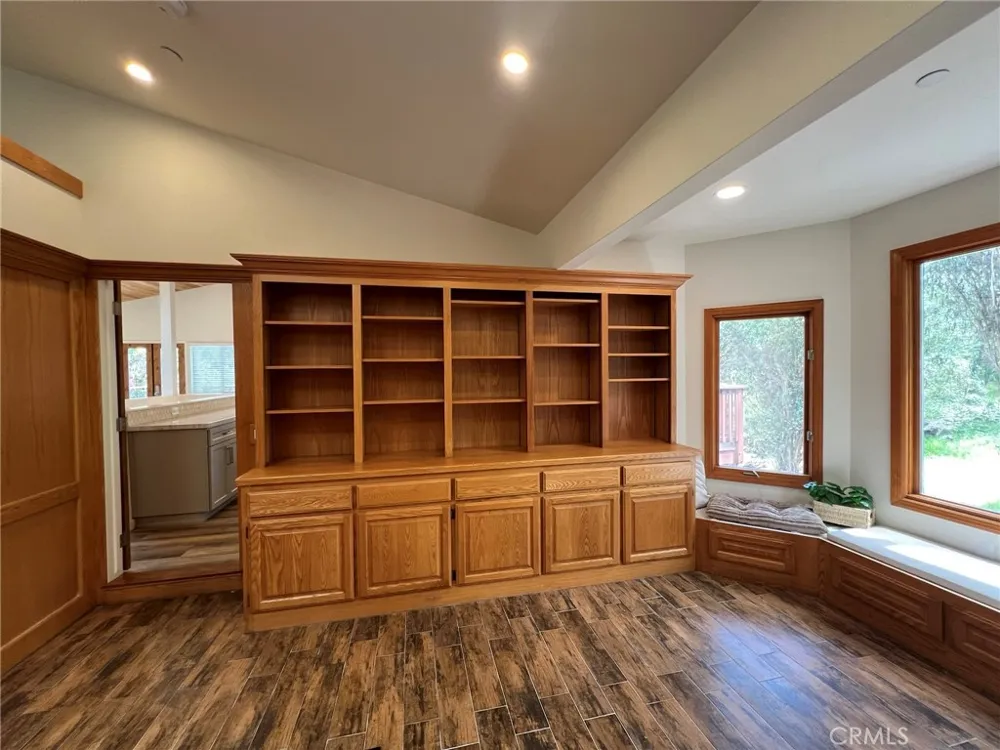 1980 Spencer Cambria, CA 93428