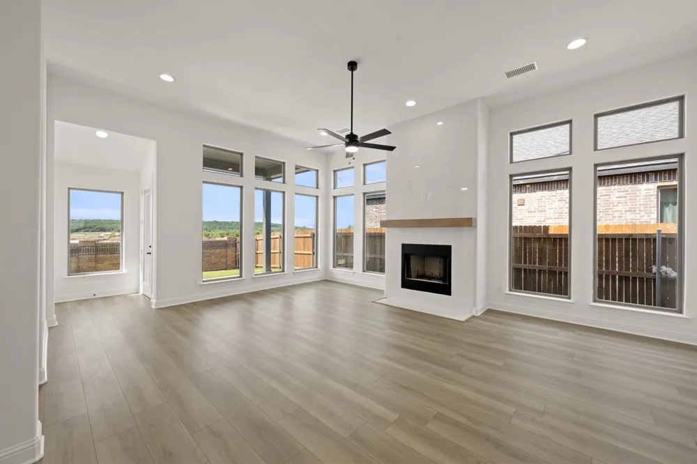 2608 Alyssa Street Burleson, TX 76028
