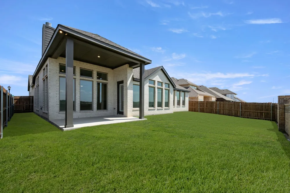 2608 Alyssa Street Burleson, TX 76028