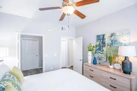 6710 Babcock Road #525