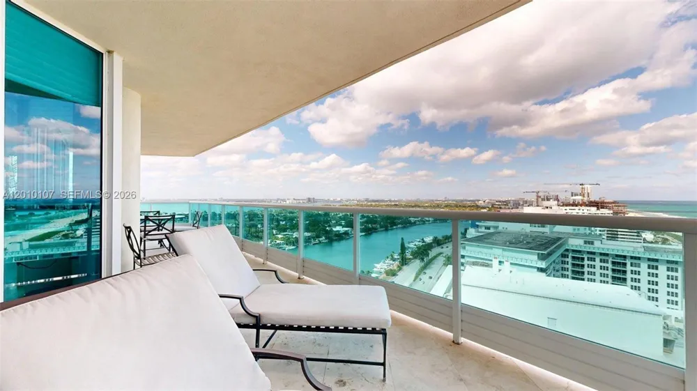 5025 Collins Ave #2206 Miami Beach, FL 33140