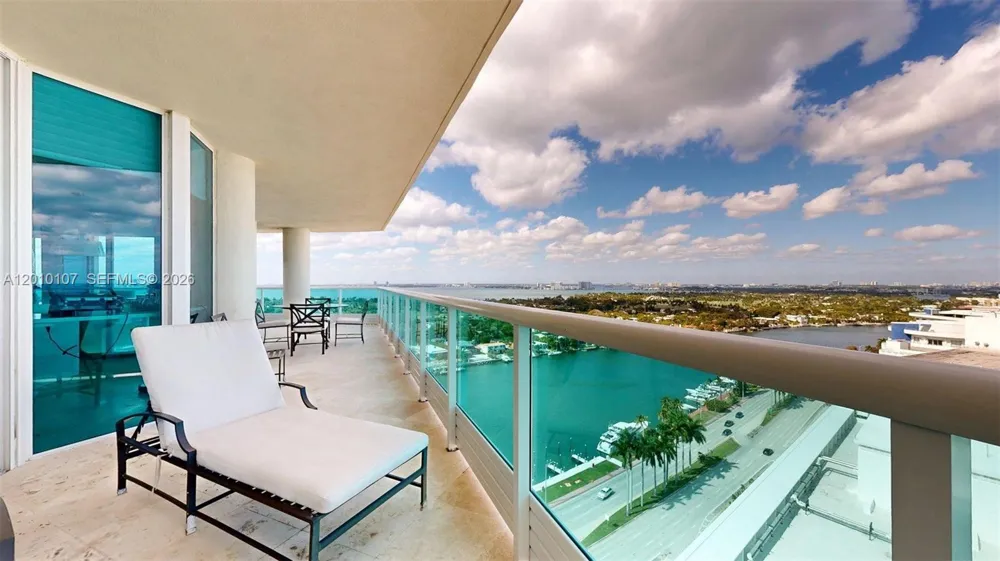 5025 Collins Ave #2206 Miami Beach, FL 33140