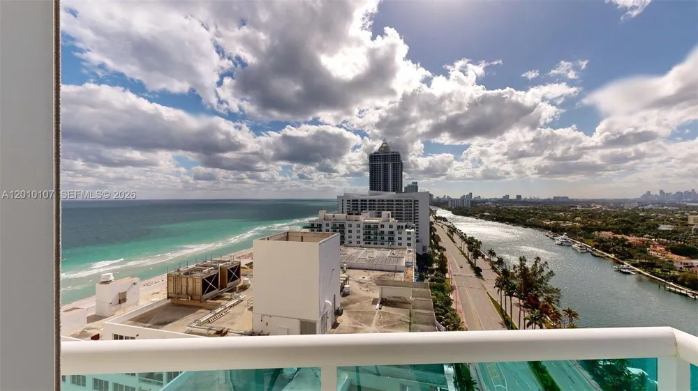 5025 Collins Ave #2206 Miami Beach, FL 33140