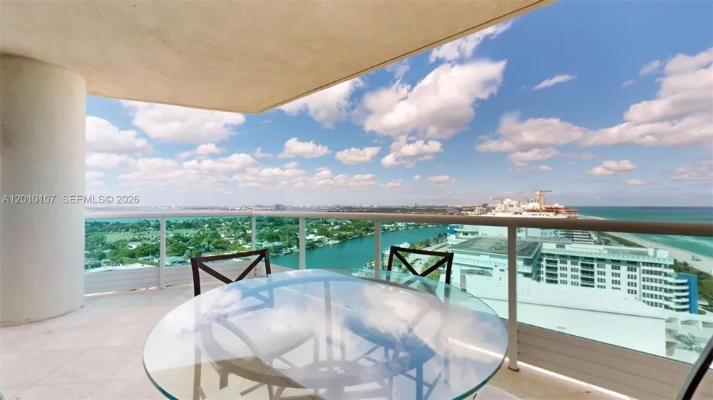 5025 Collins Ave #2206 Miami Beach, FL 33140