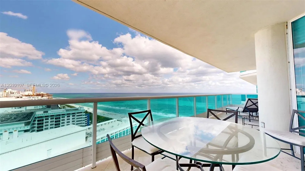 5025 Collins Ave #2206 Miami Beach, FL 33140