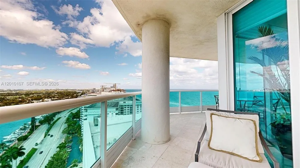 5025 Collins Ave #2206 Miami Beach, FL 33140