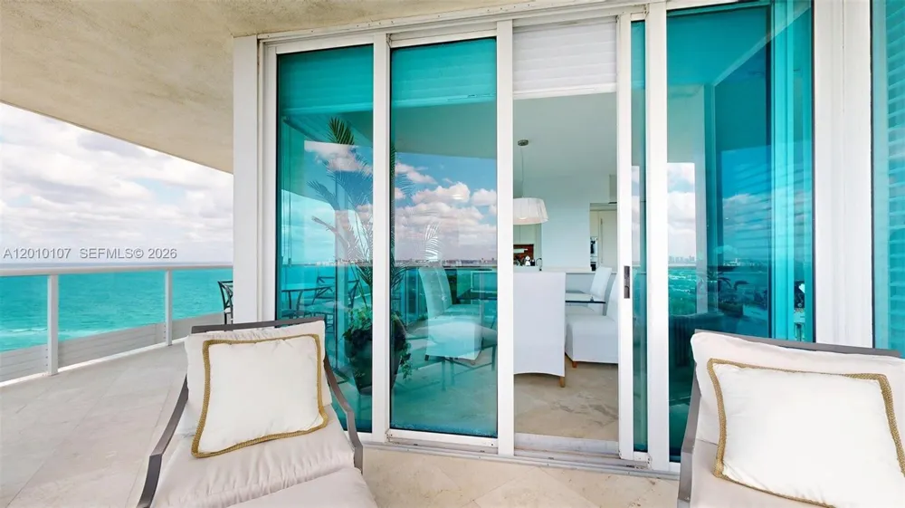 5025 Collins Ave #2206 Miami Beach, FL 33140
