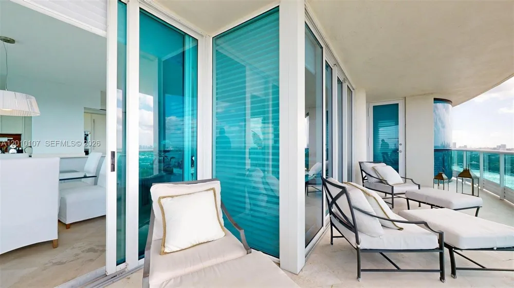 5025 Collins Ave #2206 Miami Beach, FL 33140
