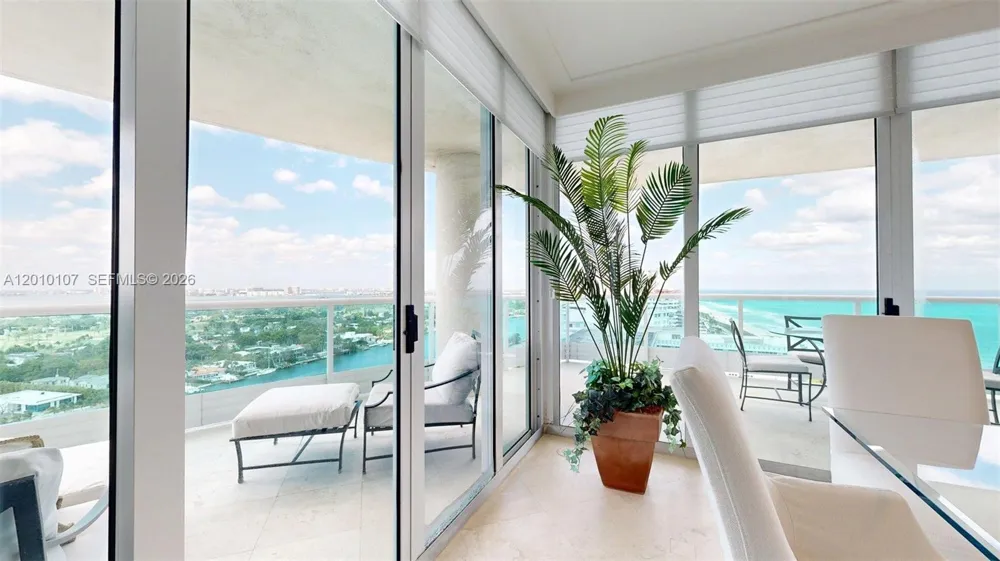 5025 Collins Ave #2206 Miami Beach, FL 33140