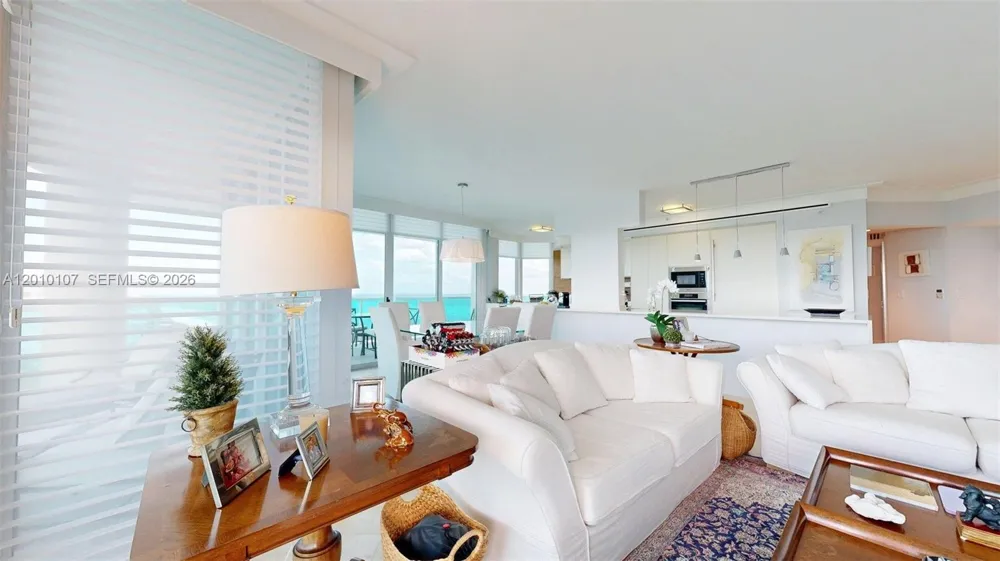 5025 Collins Ave #2206 Miami Beach, FL 33140
