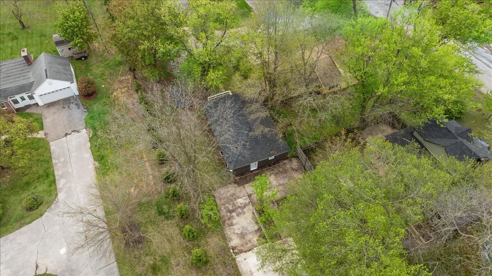 47 Wayne Street Allegan City, MI 49010