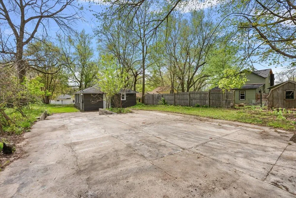 47 Wayne Street Allegan City, MI 49010