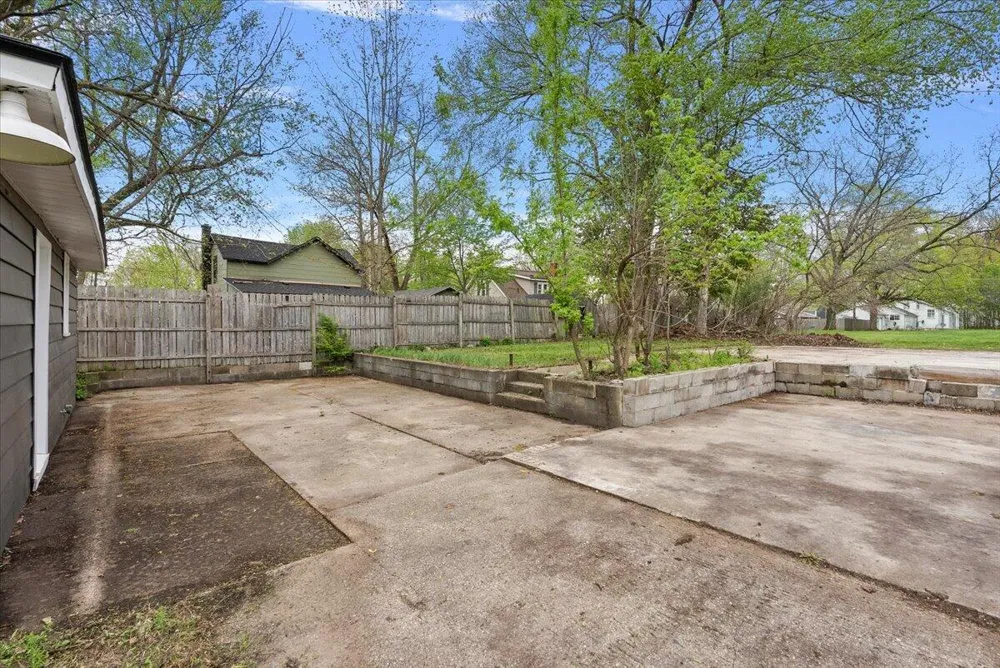 47 Wayne Street Allegan City, MI 49010