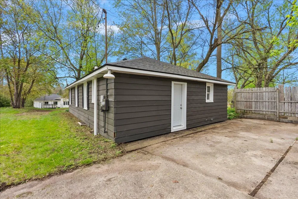 47 Wayne Street Allegan City, MI 49010