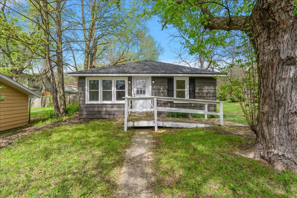 47 Wayne Street Allegan City, MI 49010