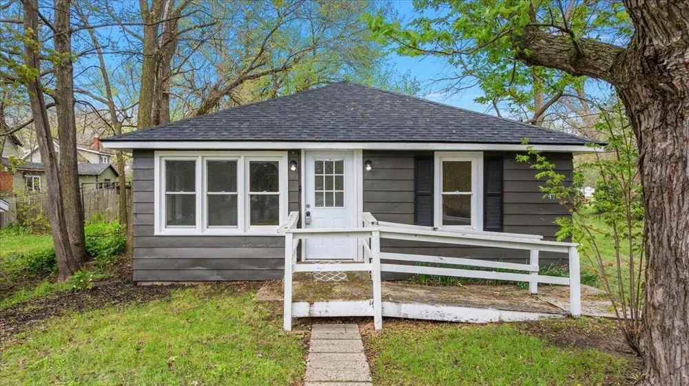 47 Wayne Street Allegan City, MI 49010