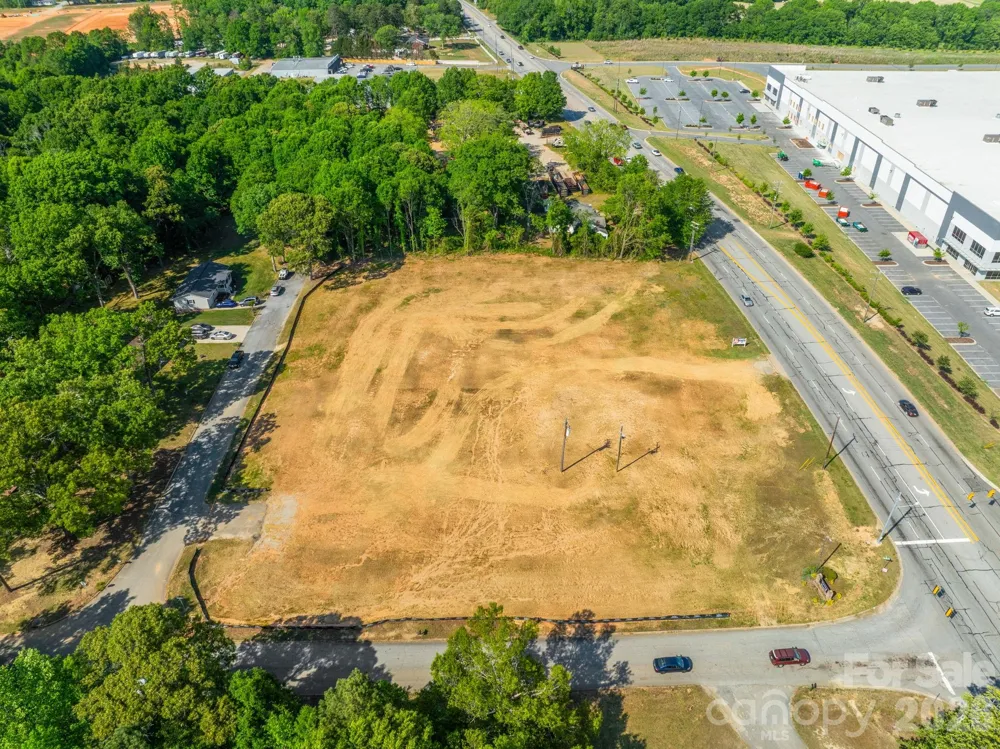7770 Augusta Road Piedmont, SC 29673