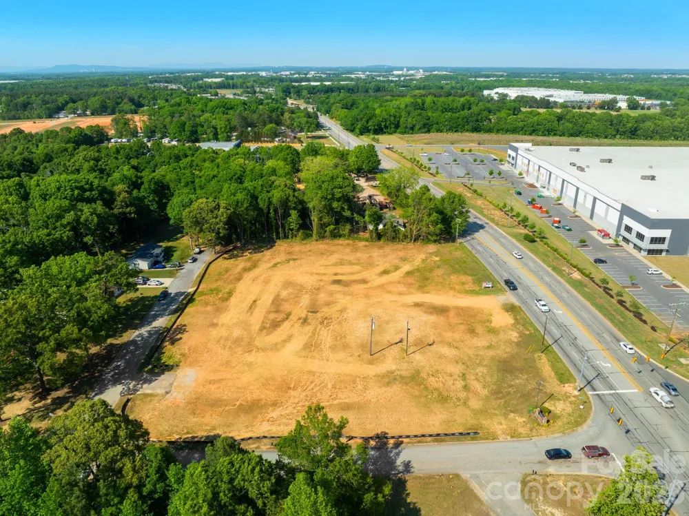 7770 Augusta Road Piedmont, SC 29673
