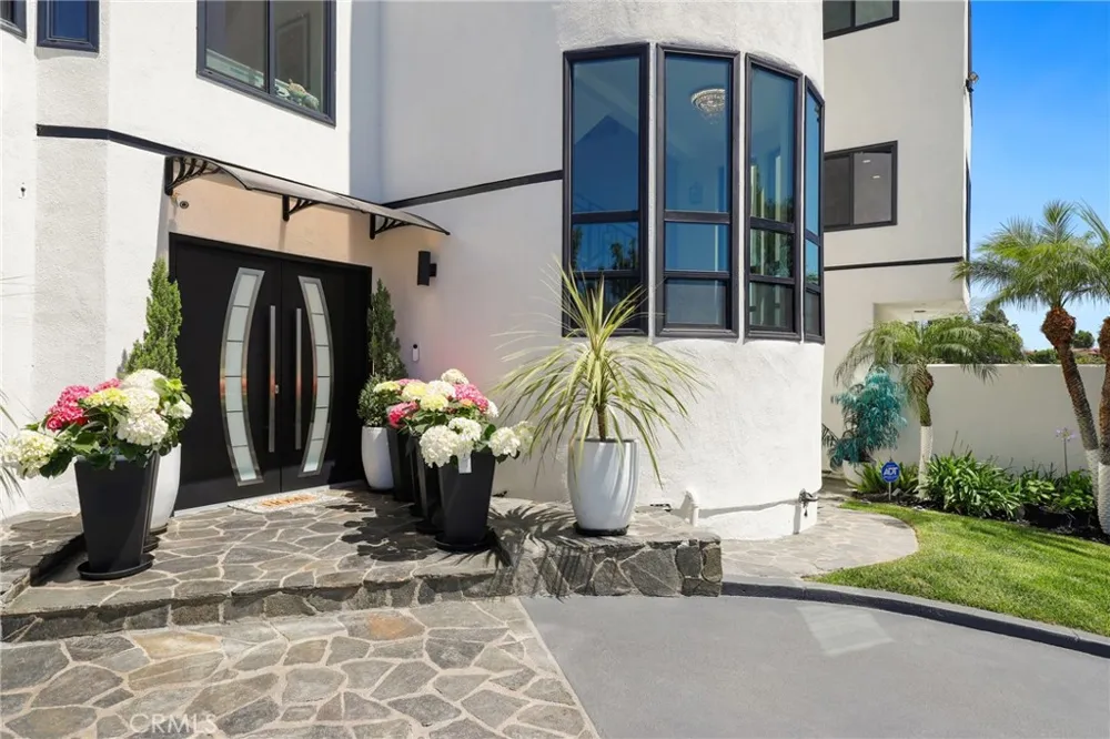 12912 View Ridge Drive Santa Ana, CA 92705