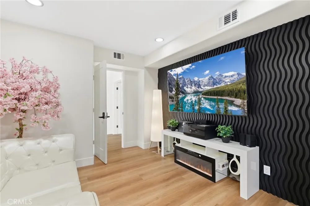 12912 View Ridge Drive Santa Ana, CA 92705
