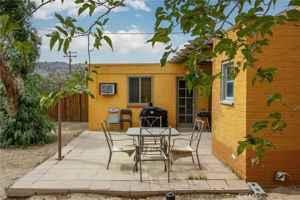 6155 Cahuilla 29 Palms, CA 92277