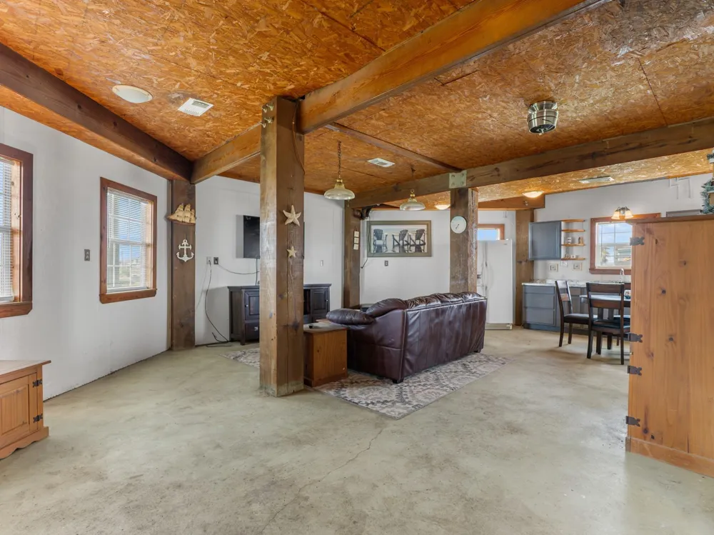 2258 County Road 230 Sargent, TX 77414