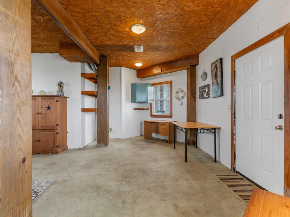 2258 County Road 230 Sargent, TX 77414