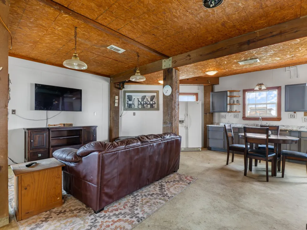 2258 County Road 230 Sargent, TX 77414