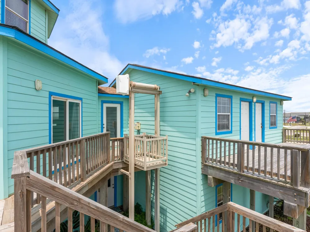 2258 County Road 230 Sargent, TX 77414