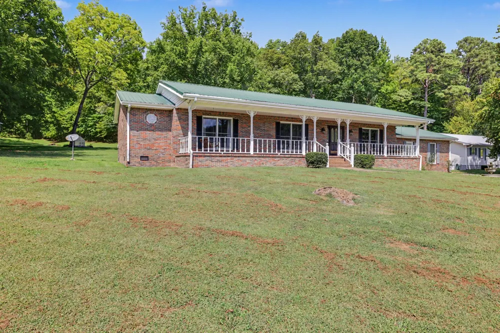 6268 Highway 100 W Centerville, TN 37033