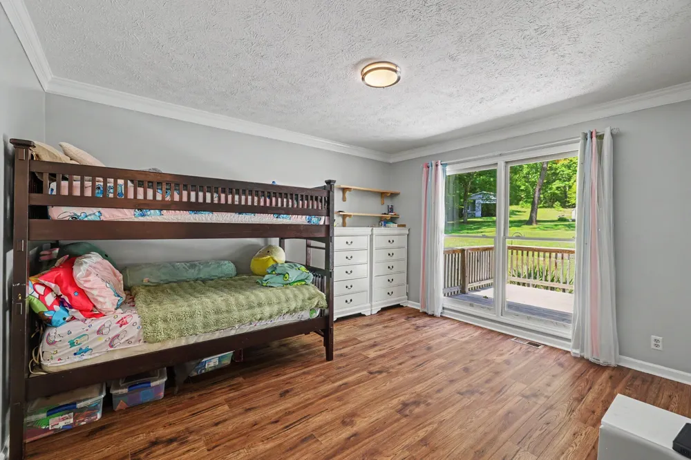 6268 Highway 100 W Centerville, TN 37033