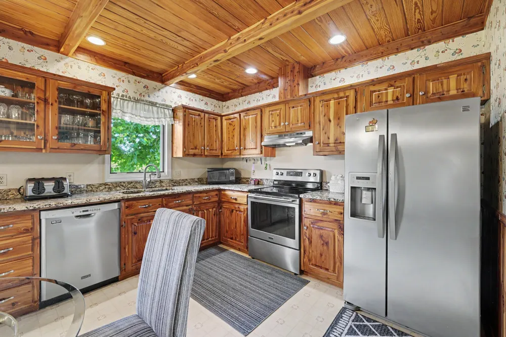6268 Highway 100 W Centerville, TN 37033