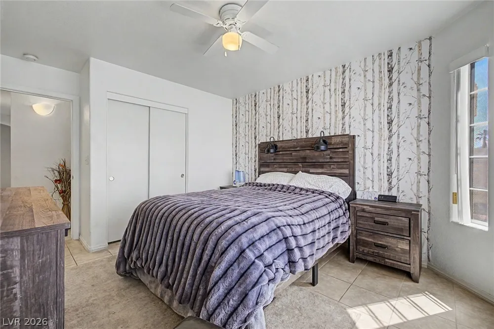 998 Trackers Glen Avenue Henderson, NV 89015