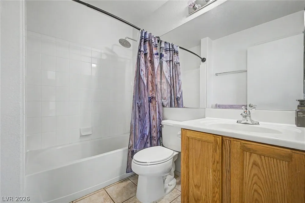 998 Trackers Glen Avenue Henderson, NV 89015