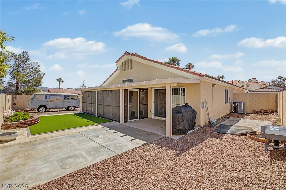 998 Trackers Glen Avenue Henderson, NV 89015