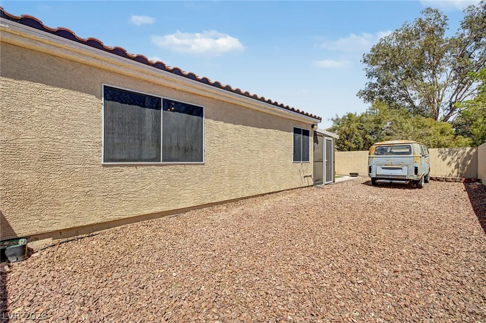 998 Trackers Glen Avenue Henderson, NV 89015