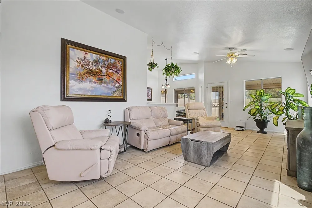 998 Trackers Glen Avenue Henderson, NV 89015