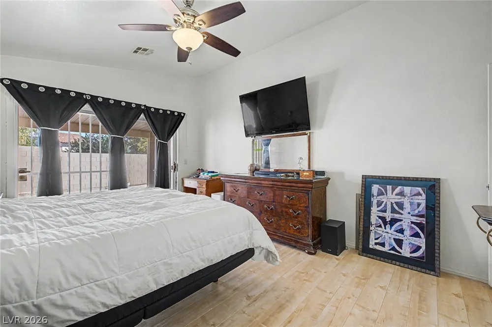 998 Trackers Glen Avenue Henderson, NV 89015