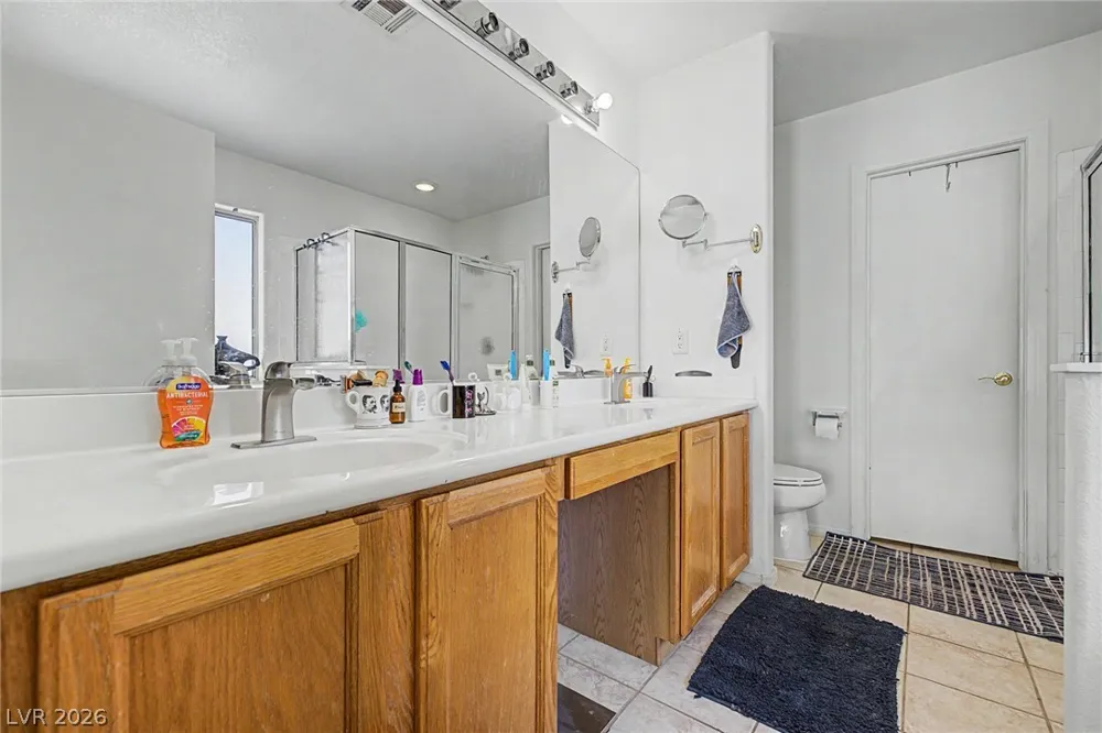 998 Trackers Glen Avenue Henderson, NV 89015