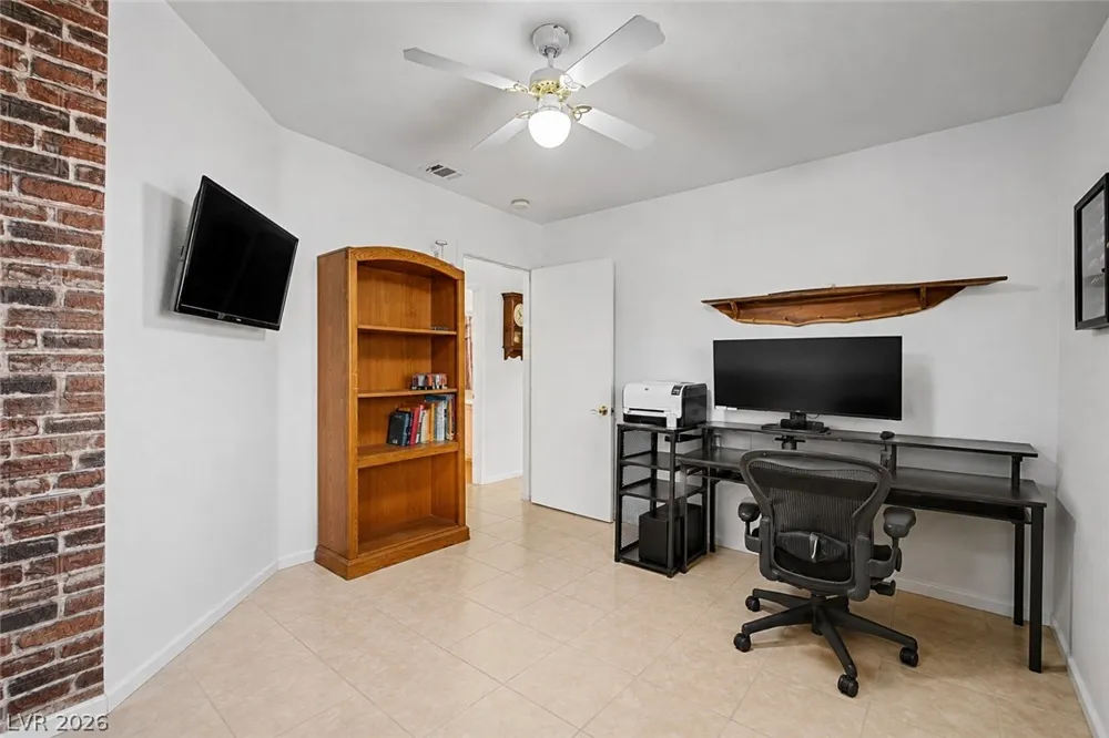998 Trackers Glen Avenue Henderson, NV 89015