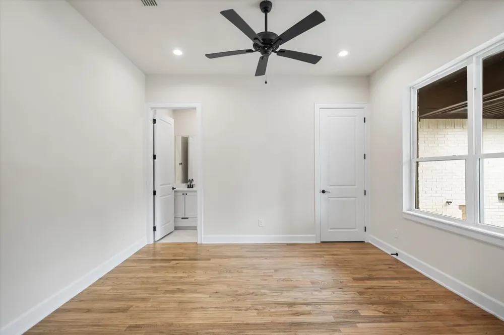 543 County Road 6305 Mineola, TX 75773