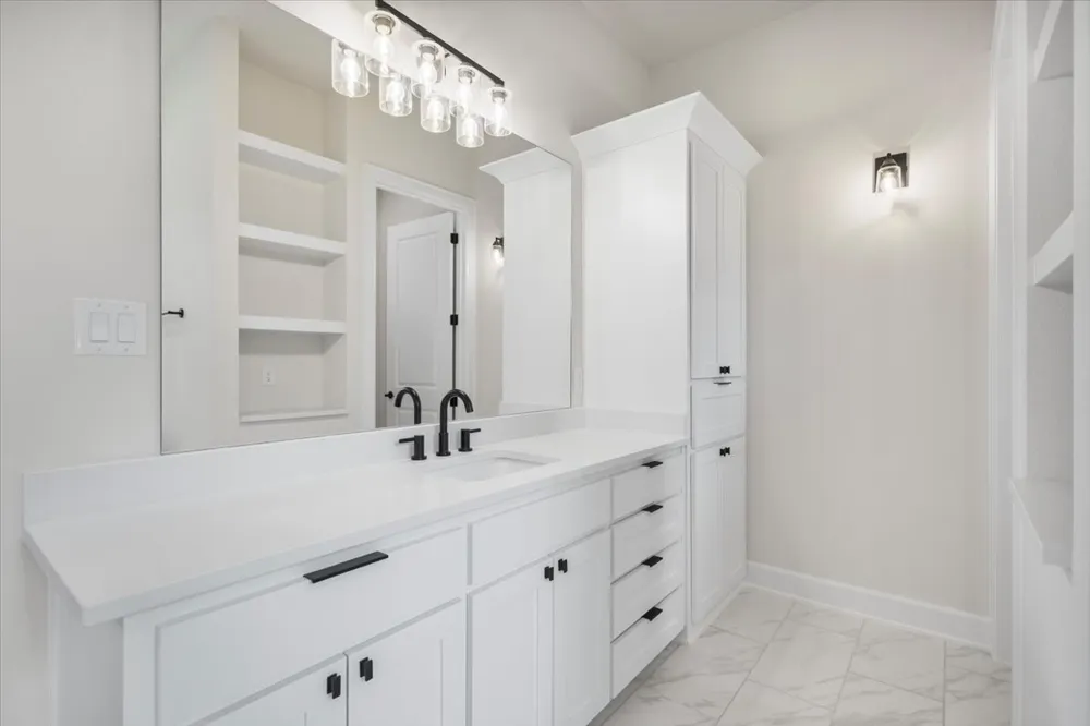 543 County Road 6305 Mineola, TX 75773